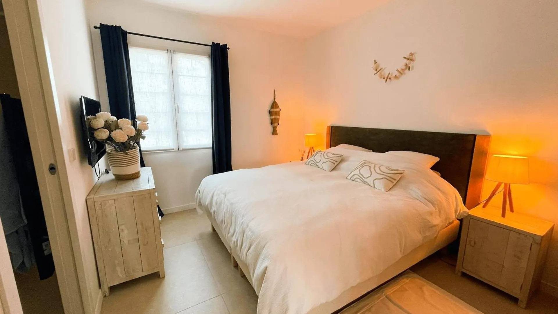 Superb Ground Floor Apartment On The Beach In Port Grimaud! Francja